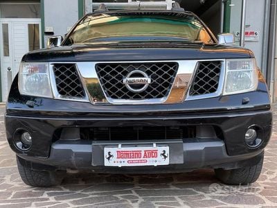 Usata Nissan Navara 171 CV (125 kW) 2007 Nero Pick-up