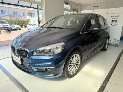 Usata BMW 218 Luxury Line 150 CV (110 kW) 2018 Blu Monovolume