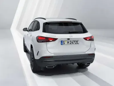 Usata Mercedes GLA200 Executive 163 CV (119 kW) 2023 Argento SUV