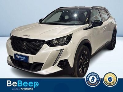 Usata Peugeot 2008 Allure 110 CV (80 kW) 2021 Argento metallizzato SUV