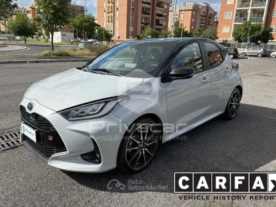 Begagnad Toyota Yaris Sport 116 HK (85 kW) 2023 Grå Halvkombi