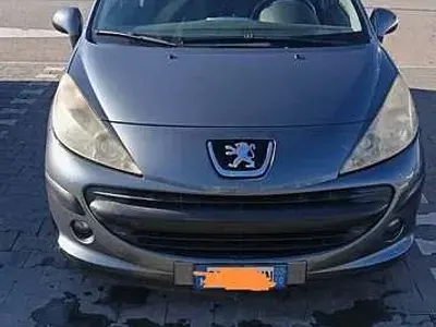 Usata Peugeot 207 95 CV (69 kW) 2008 Grigio Berlina