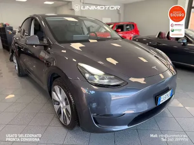 Usata Tesla Model Y 152 kW (208 CV) 2022 Grigio SUV