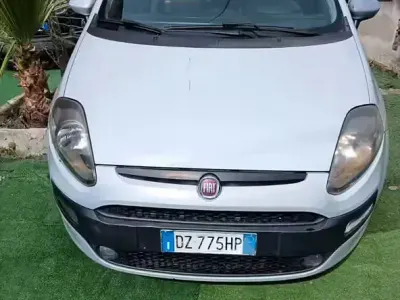 Usata Fiat Punto Sport 90 CV (66 kW) 2009 Grigio Utilitaria