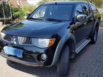 Usata Mitsubishi L200 Invite 136 CV (100 kW) 2007 Nero Pick-up