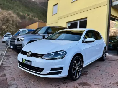 Używany VW Golf VII Highline 150 KM (110 kW) 2014 Biały Sedan/Limuzyna