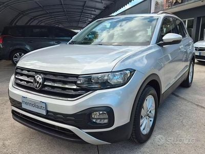 Begagnad VW T-Cross Style 95 HK (69 kW) 2022 Grå SUV