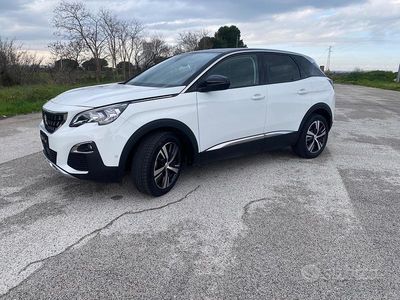 Usata Peugeot 3008 Allure 130 CV (95 kW) 2019 Bianco SUV