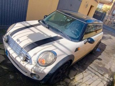 Begagnad Mini Clubman 120 HK (88 kW) 2008 Vit Kombi