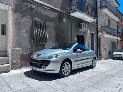 Usata Peugeot 207 120 CV (88 kW) 2007 Grigio Cabrio
