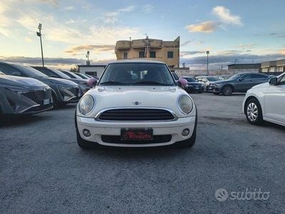 Usata Mini ONE 74 CV (54 kW) 2010 Beige Utilitaria