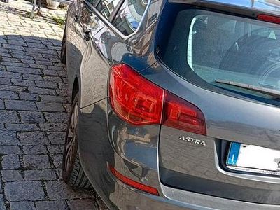 Usata Opel Astra 75 CV (55 kW) 2011 Grigio Station wagon