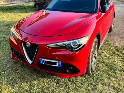 Usata Alfa Romeo Stelvio Executive 179 CV (131 kW) 2018 Rosso SUV