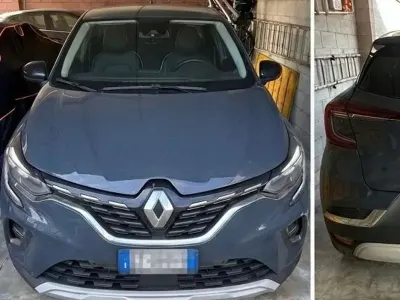 Usata Renault Captur Techno 101 CV (74 kW) 2024 Blu/azzurro SUV