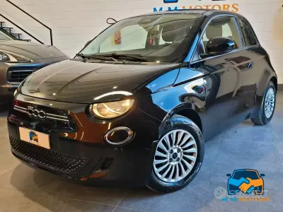 Second-hand Fiat 500e Action 42 kW (58 CP) 2022 Negru Berlinǎ