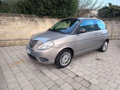 Usata Lancia Ypsilon 2011 Grigio Utilitaria
