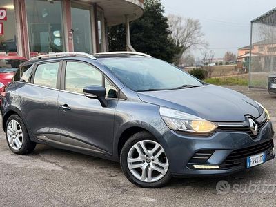 Usata Renault Clio GrandTour 90 CV (66 kW) 2018 Verde Station wagon