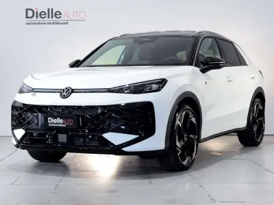 Nuova VW T-Roc R-line 204 CV (150 kW) 2026 Pure white SUV