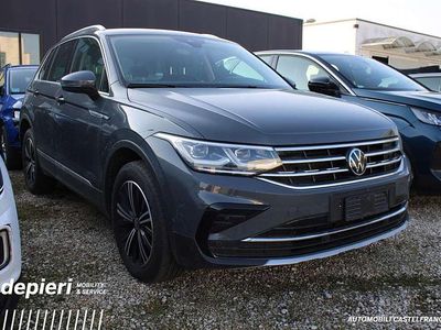Usata VW Tiguan Elegance 150 CV (110 kW) 2023 Dolphin grey metallizzato SUV