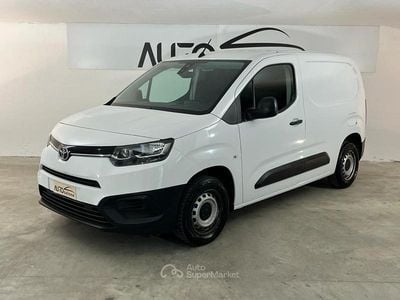 Usata Toyota Proace 76 CV (55 kW) 2020 Bianco Monovolume