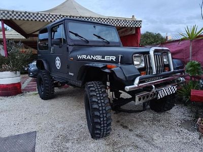 Usata Jeep Wrangler 103 CV (75 kW) 1989 Nero SUV