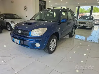 Usata Toyota RAV4 Sol 116 CV (85 kW) 2004 Bluazzurro SUV
