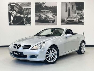 Usata Mercedes SLK350 272 CV (200 kW) 2005 Argento iridium Cabrio