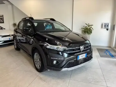 Usata Dacia Sandero Comfort 91 CV (66 kW) 2021 Nero Berlina
