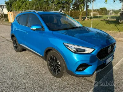 Usata MG ZS Luxury 111 CV (81 kW) 2023 Blu SUV