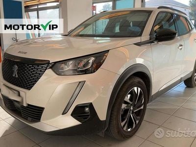 Usata Peugeot 2008 Allure 101 CV (74 kW) 2022 Bianco SUV