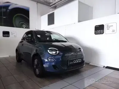 Occasion Fiat 500e La Prima 42 kW (58 ch) 2020 Bleue Berline