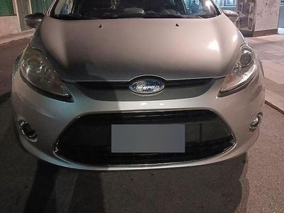 Second-hand Ford Fiesta 68 CP (50 kW) 2010 Gri Hatchback