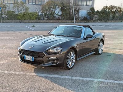 Usata Fiat 124 Spider 140 CV (102 kW) 2019 Grigio Cabrio