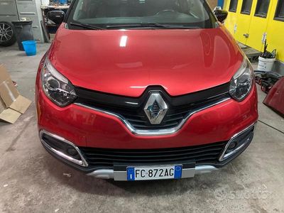 Usata Renault Captur 90 CV (66 kW) 2016 SUV