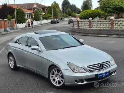 Usata Mercedes CLS320 224 CV (164 kW) 2006 Grigio Berlina