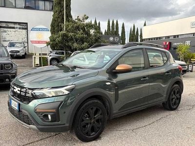 Usata Dacia Sandero Expression 101 CV (74 kW) 2023 Verde Utilitaria
