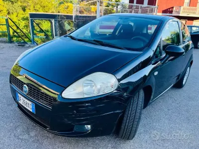 Usata Fiat Grande Punto 75 CV (55 kW) 2007 Nero Utilitaria