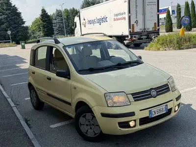 Usata Fiat Panda 60 CV (44 kW) 2004 Giallo Utilitaria