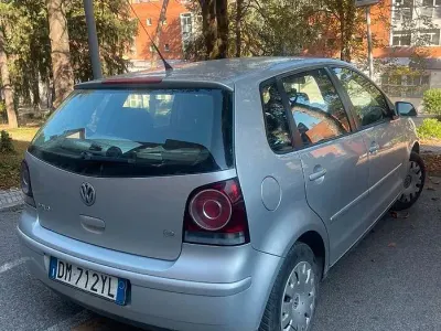 Usata VW Polo 69 CV (50 kW) 2008 Grigio Utilitaria