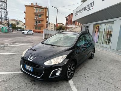 Usata Peugeot 308 111 CV (81 kW) 2013 Nero Station wagon