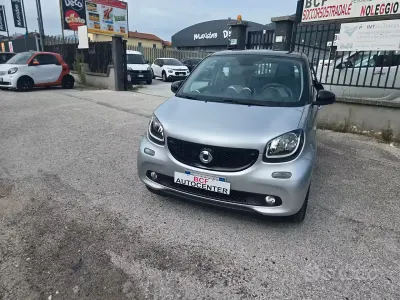 Usata Smart ForFour Passion 71 CV (52 kW) 2015 Grigio Utilitaria