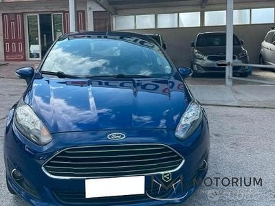 Usata Ford Fiesta Titanium 75 CV (55 kW) 2016 Blu Berlina