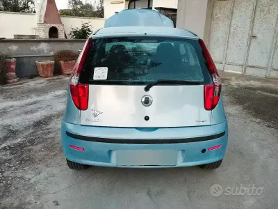 Usata Fiat Punto 69 CV (50 kW) 2006 Blu Utilitaria