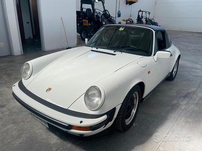 Usata Porsche 911 Carrera Cabriolet 231 CV (169 kW) 1984 Bianco Cabrio