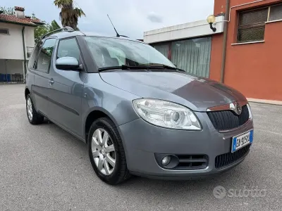 Usata Skoda Roomster 86 CV (63 kW) 2010 Grigio Monovolume