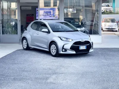 Usata Toyota Yaris Hybrid