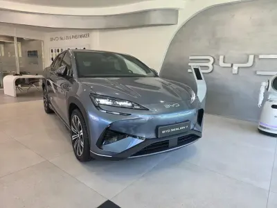 Nuova BYD Sealion 7 144 kW (197 CV) 2026 Blu SUV