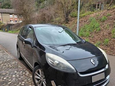Nero Usata 2012 Renault Scénic III Monovolume | 3200 €