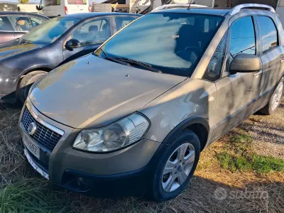 Usata Fiat Sedici 107 CV (78 kW) 2006 SUV