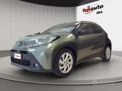 Usata Toyota Aygo X Trend 72 CV (52 kW) 2022 Marrone SUV